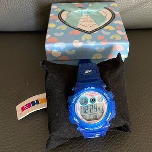 NWT SKMEI Blue Digital Smartwatch sports watch unisex